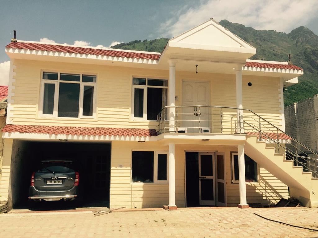 Shalimar Heights Hotel Srīnagar Eksteriør billede